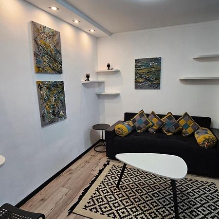Apartment On Panfilova 114 アルマトイ エクステリア 写真